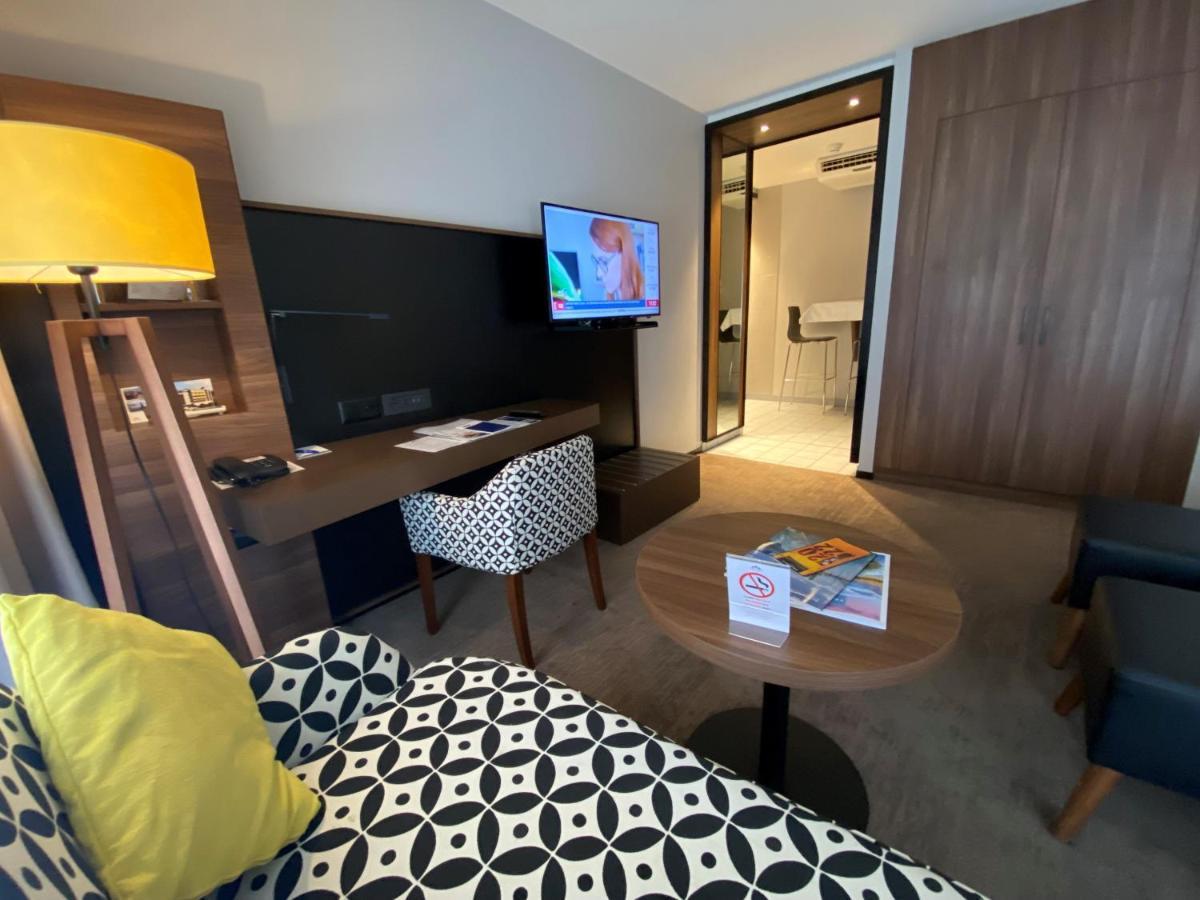 Studios Astra Hotel Веве Экстерьер фото